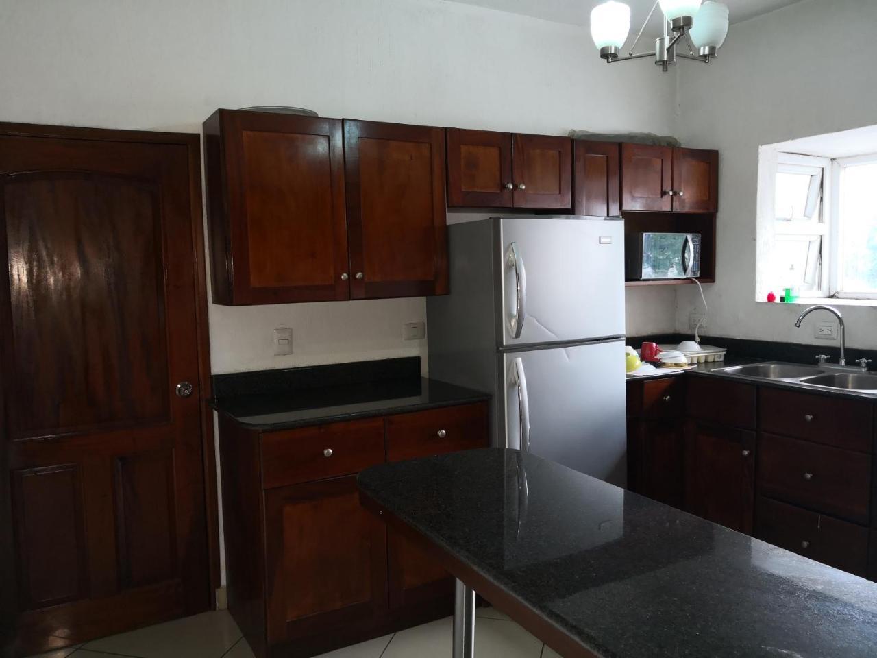 Apartamentos Comodos Cerca Del Aeropuerto Guatemala City Exterior foto